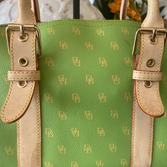 Dooney & Bourke Purse & Wristlet Set (Green) w/Gold Hardware. - Picture 5 of 15